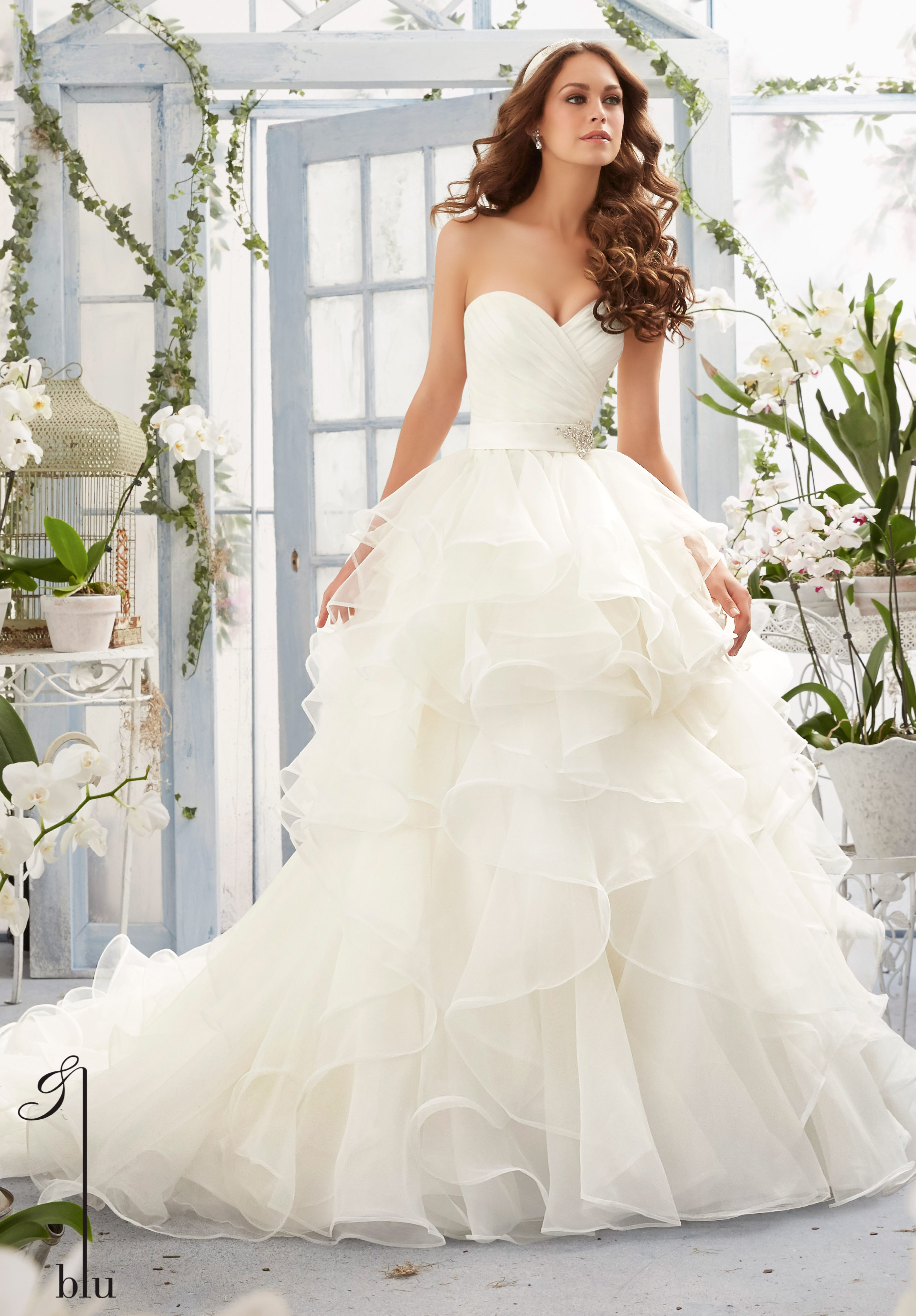 Свадебное платье из органзы. Свадебные платья Mori Lee 2020. Ball Gown Свадебные платья. Свадебные платья пышные. Свадебное платье с воланами.